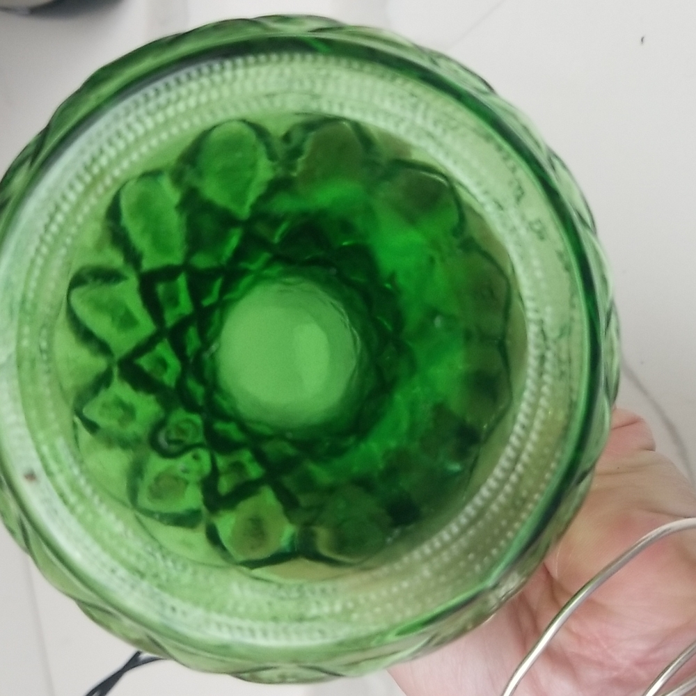 Vintage green bud vase - Picture 5 of 5